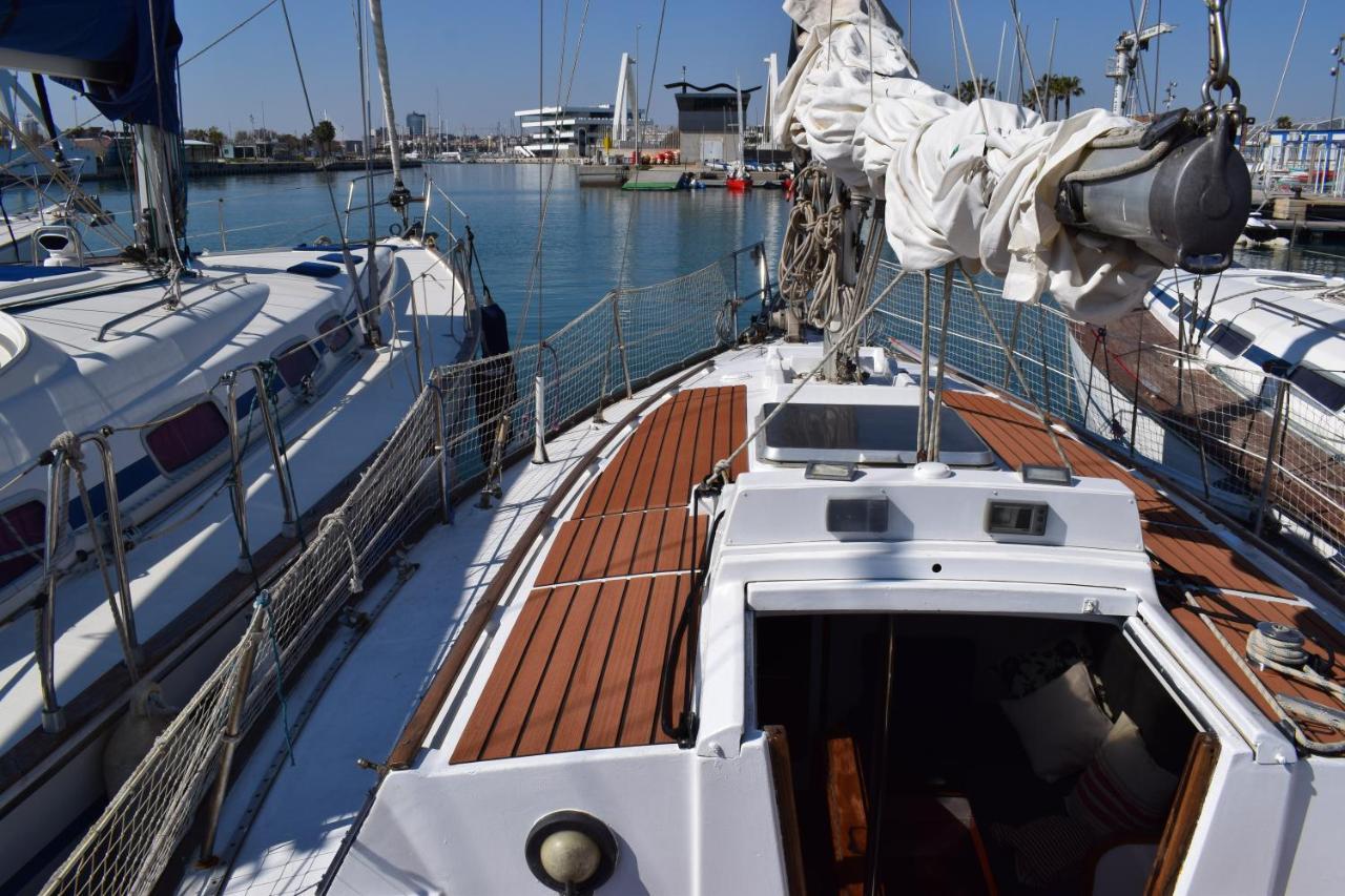 Velero En Puerto De Valencia - E&M Boats 호텔 외부 사진